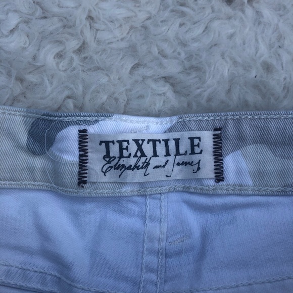 TEXTILE Elizabeth and James Cooper Camo Shorts - Picture 4 of 6